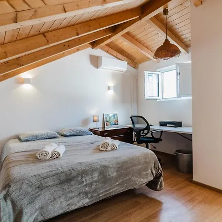 The Carob House Feriehus Vila Real de Santo António